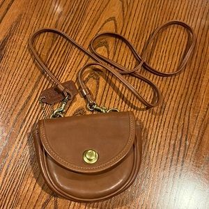 Vintage Coach Cross body bag
